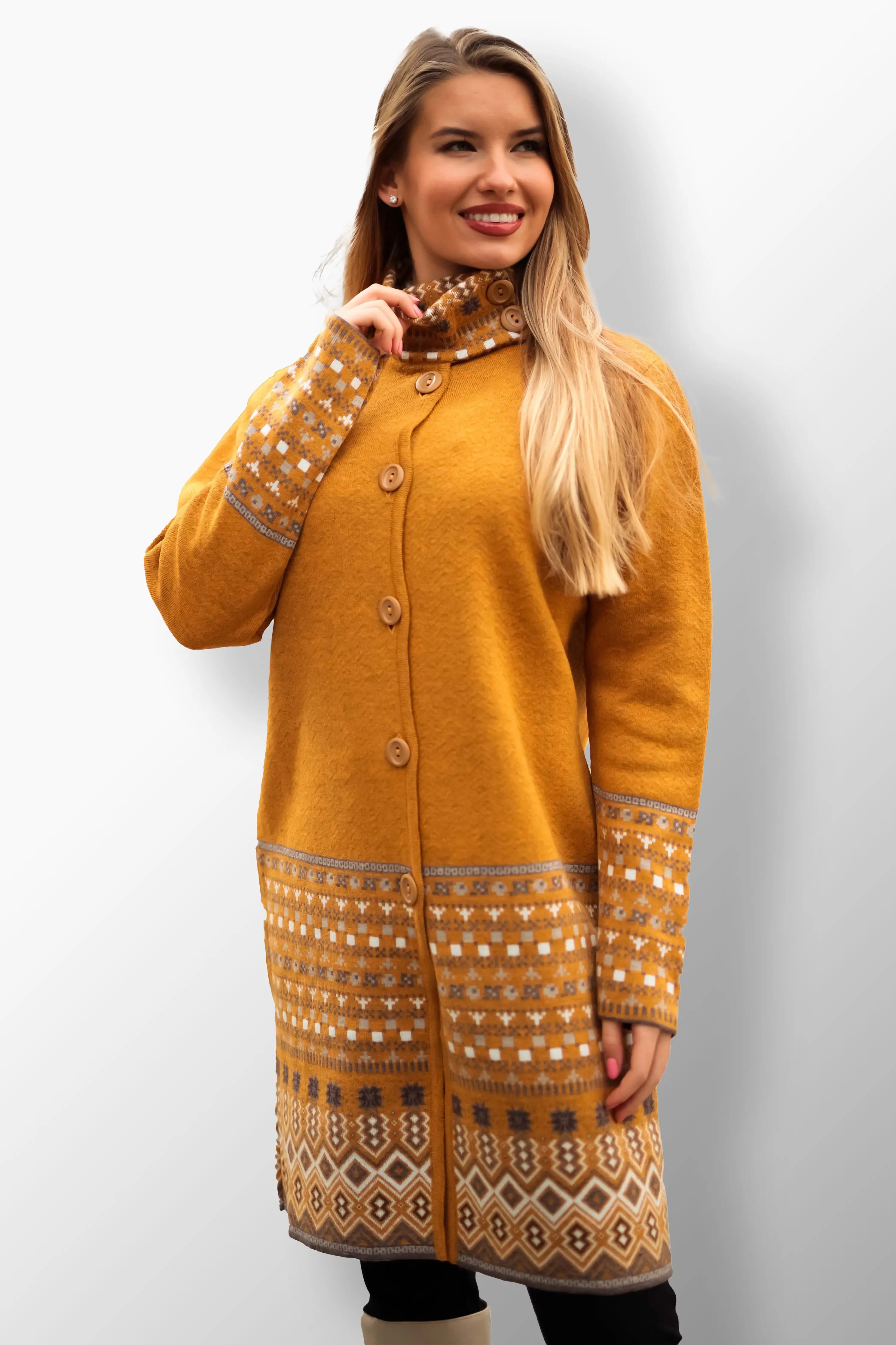 Lilla Kötött Kabát Magas Nyakkal és Mintával