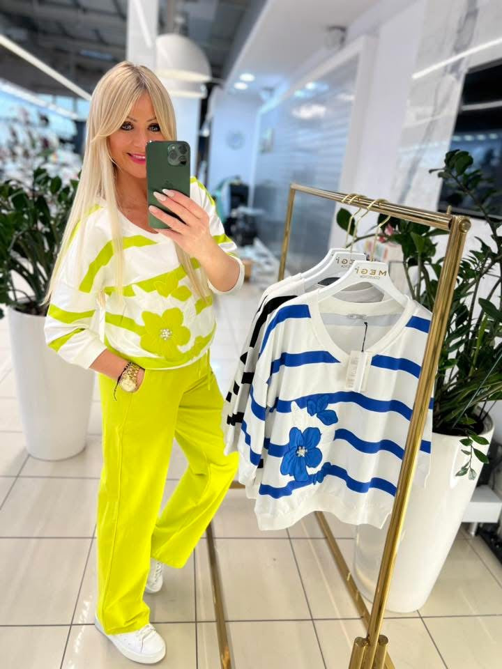 Anikó V-nyakú női felső