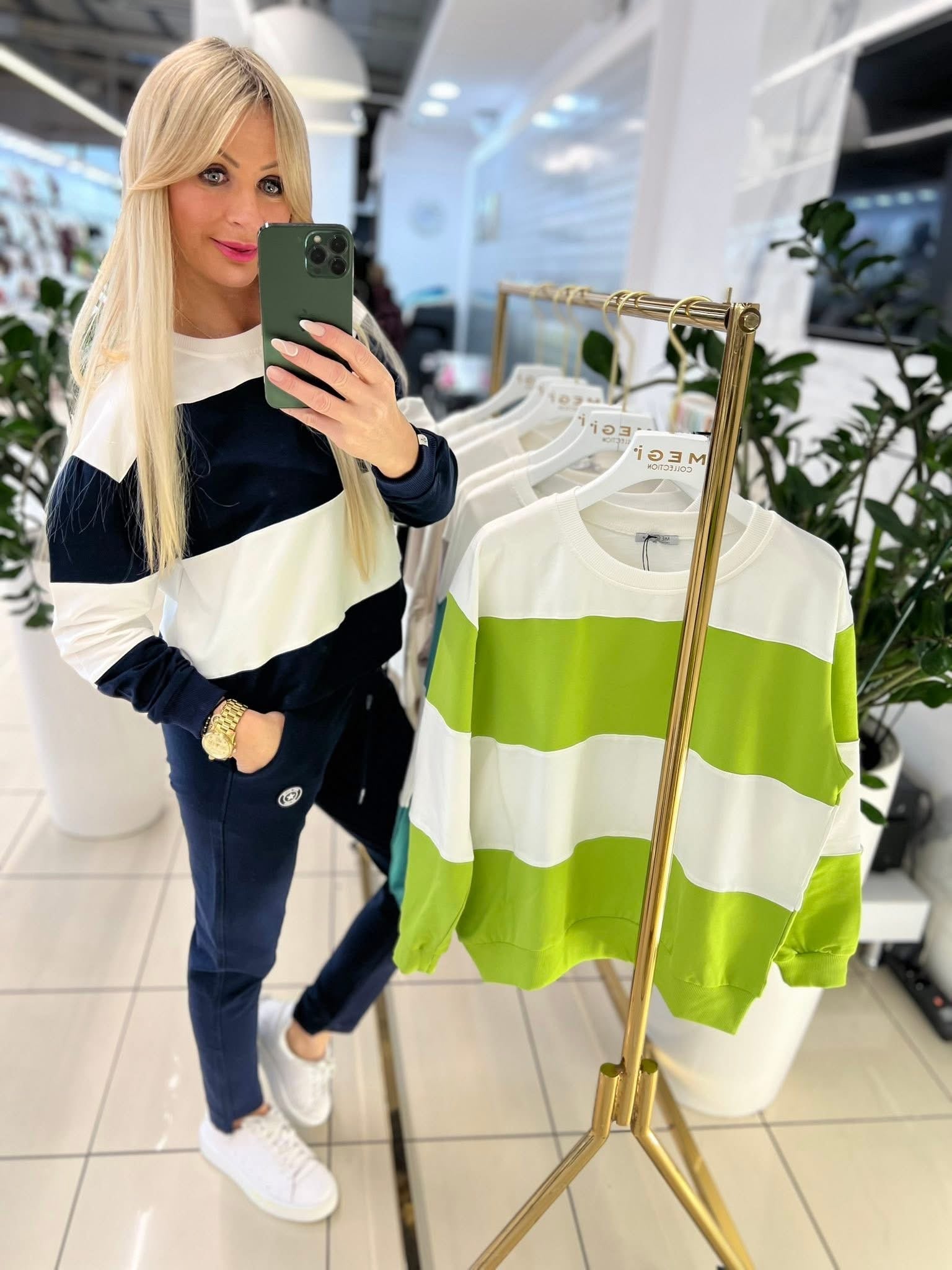 Villő Női Pulóver